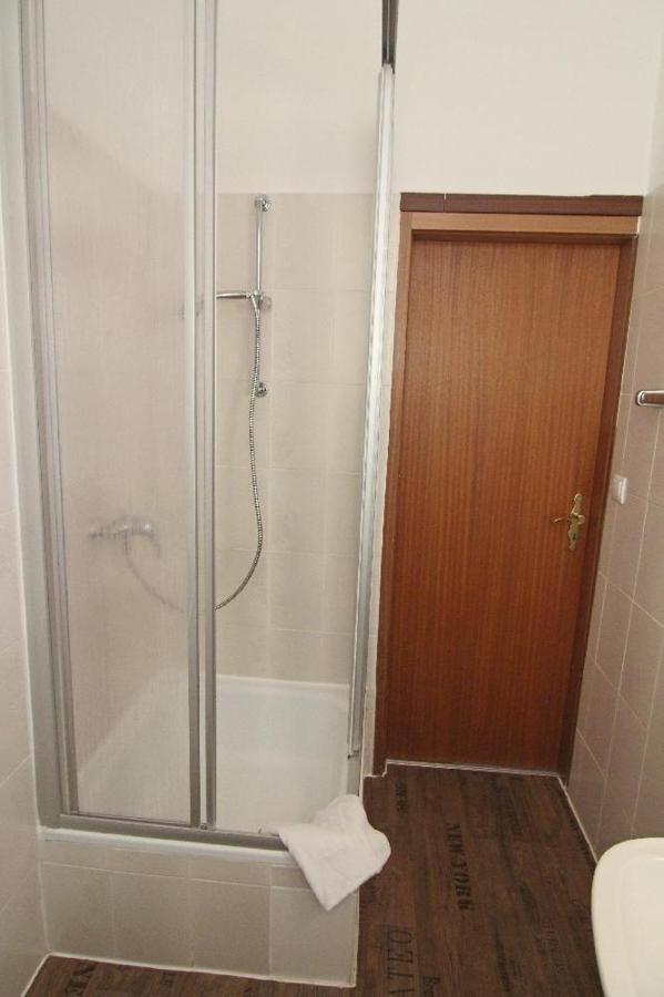 Kapitaenshaus-Lassen-Zimmer-Amistad Hotel Вестерланд Екстериор снимка