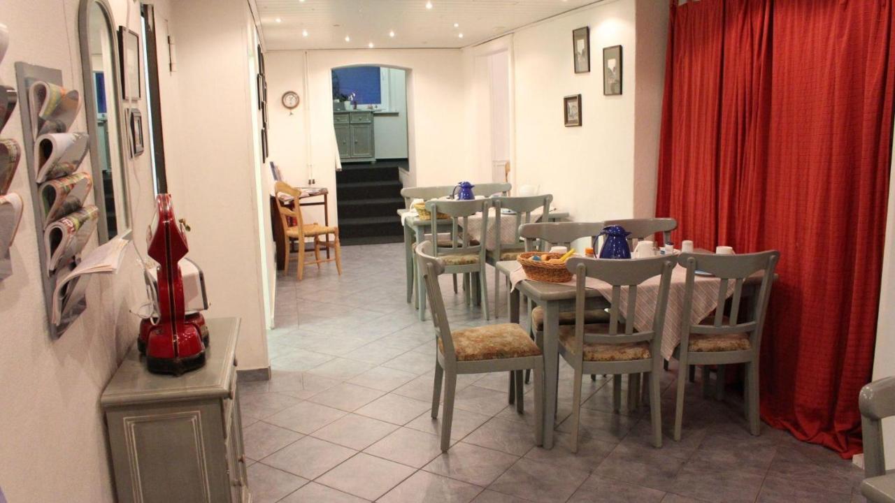 Kapitaenshaus-Lassen-Zimmer-Amistad Hotel Вестерланд Екстериор снимка